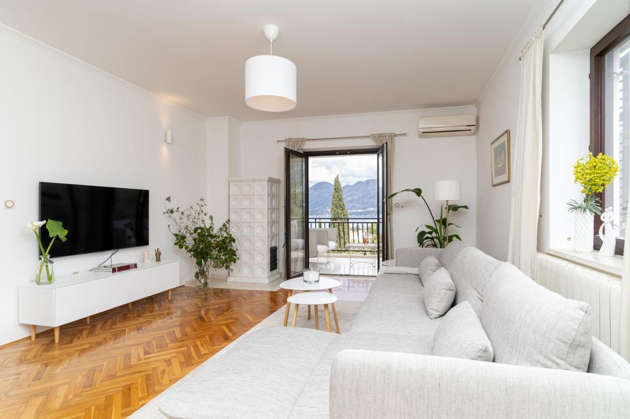 Mama's Apartman *