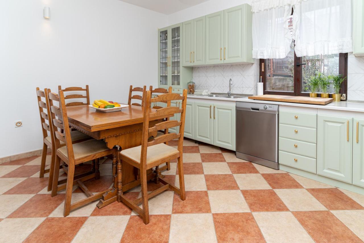 Apartman Mama's *